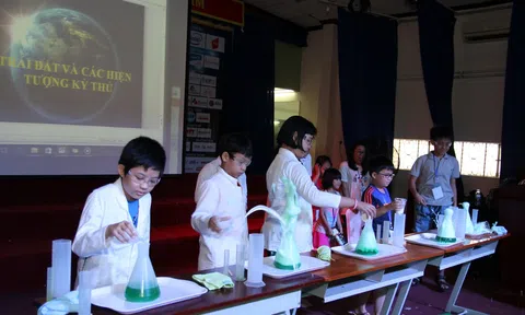 Stem day TP. Hồ Chí Minh 2022: Ngày hội khơi dậy niềm đam mê khoa học cho giới trẻ