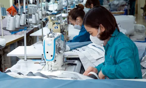 "Xanh hóa" ngành dệt may