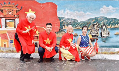 Khánh thành bức tranh gốm “Tình hữu nghị Việt - Mỹ”