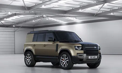 Mẫu xe Land Rover Defender 130 mới chính thức ra mắt thị trường
