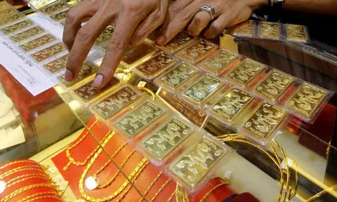 Chênh lệch giá vàng trong nước và thế giới khi nào sẽ giảm?