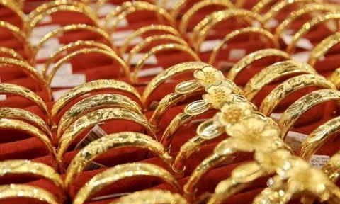 Giá vàng cuối tuần đi ngang