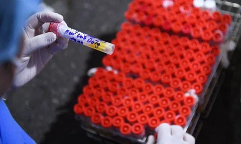 ‘Điểm nghẽn’ của tình trạng thiếu thuốc, vật tư y tế cần giải pháp tháo gỡ nào?