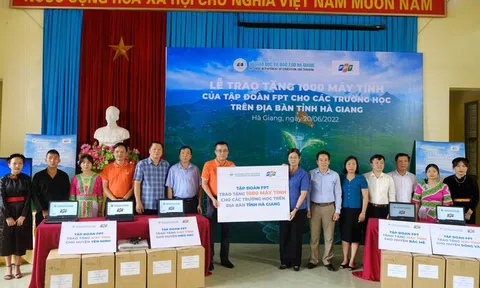 FPT trao tặng 1.000 máy tính cho học sinh tỉnh Hà Giang