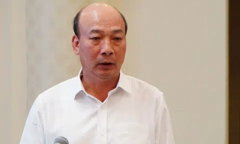 Kỷ luật cảnh cáo Chủ tịch Tập đoàn Công nghiệp Than – Khoáng sản Việt Nam Lê Minh Chuẩn