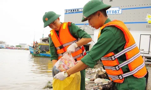 Bộ đội Biên phòng Cà Mau chung tay bảo vệ môi trường