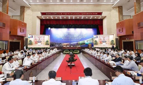 15 năm phát triển vùng Đông Nam Bộ và vùng Kinh tế trọng điểm phía Nam