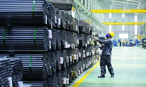 Giá thép xây dựng giảm lần thứ 8 liên tiếp