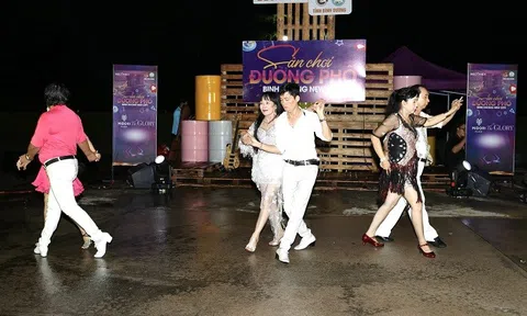 Khiêu vũ dưỡng sinh tại sự kiện “Sân chơi đường phố - Binh Duong New City”