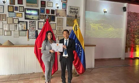 Giới thiệu món 'Kem Hà Nội' đến với người dân Venezuela