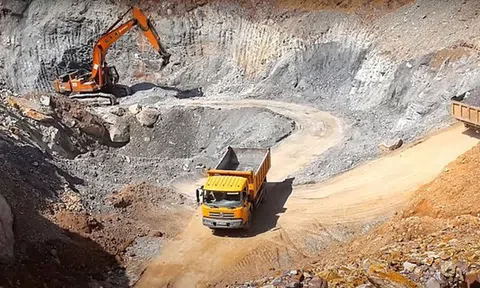 Xem xét lại việc đấu giá quyền khai thác khoáng sản