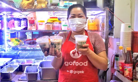 Doanh thu của người bán đồ ăn trực tuyến tăng gấp 3 lần
