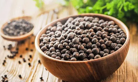 Giá tiêu hôm nay 4/8: Giá tiêu trong nước "khởi sắc", cao nhất 74.500 đồng/kg