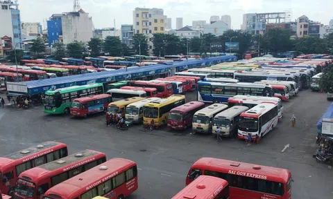 Giá cước vận tải dần hạ nhiệt theo giá xăng