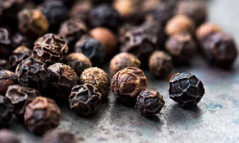 Giá tiêu hôm nay 20/8: Thị trường ảm đạm, giá tiêu trong nước giảm từ 500 - 1.000 đồng/kg