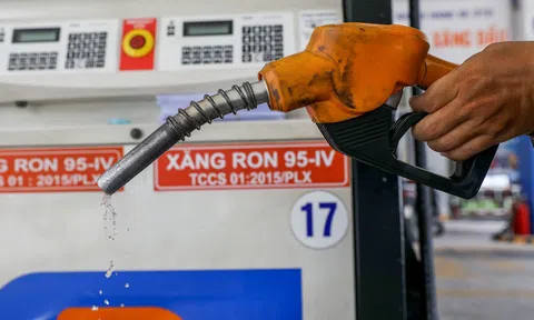 Chủ động xác định ngưỡng giá xăng dầu trong điều hành kinh tế