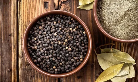 Giá tiêu hôm nay 23/8: Tiêu trong nước dao động 69.000 – 72.000 đồng/kg