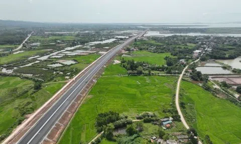 Cao tốc Vân Đồn - Móng Cái miễn thu phí đến hết tháng 9