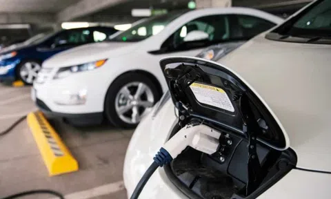 Nhật Bản mở rộng quy mô sản xuất pin xe điện