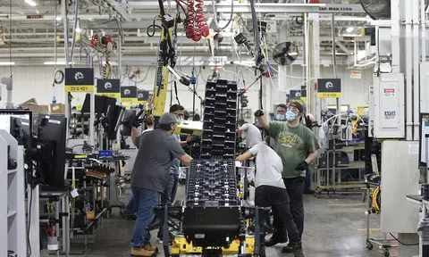 60% nhà máy ở Anh có nguy cơ cao phải đóng cửa do giá điện tăng cao