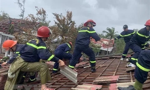 Thủ tướng yêu cầu tập trung khắc phục hậu quả bão số 4, chủ động ứng phó thiên tai trong thời gian tới