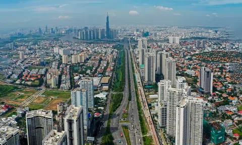 Bất chấp nhu cầu mua sụt giảm, giá nhà vẫn tăng cao