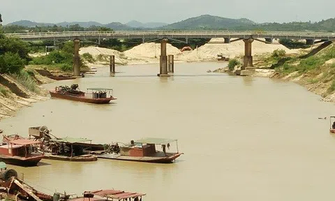 Khai thác cát vượt công suất, Công ty TNHH Hoàng Nguyên bị phạt 300 triệu đồng