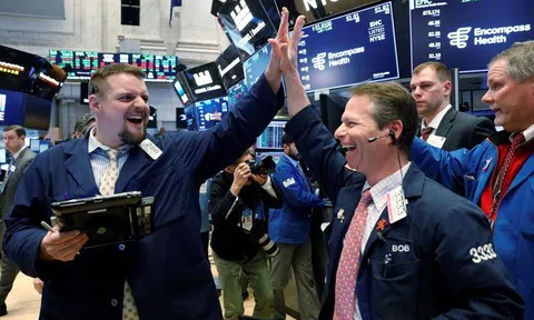 Chứng khoán Mỹ tăng mạnh mẽ