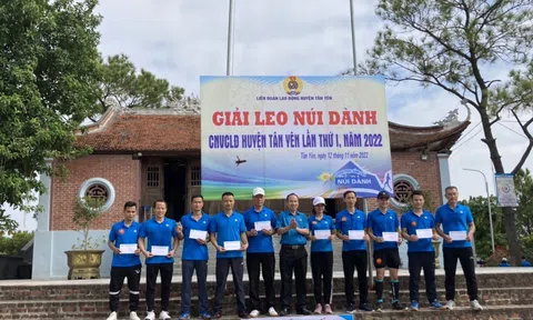 Tân Yên (Bắc Giang) tổ chức giải leo núi cho cán bộ công đoàn cơ sở