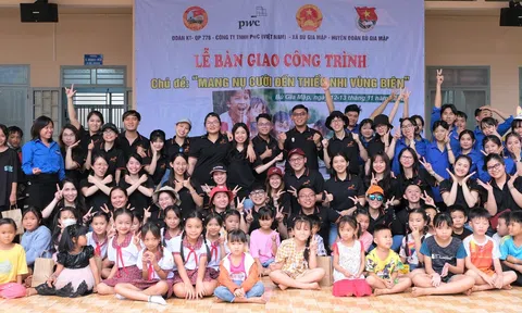 PwC Việt Nam "mang nụ cười" đến với thiếu nhi vùng biên giới