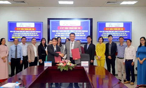 Bệnh viện Trung ương Huế và Công ty VinBrain ký kết hợp tác chuyển đổi số, ứng dụng trí tuệ nhân tạo