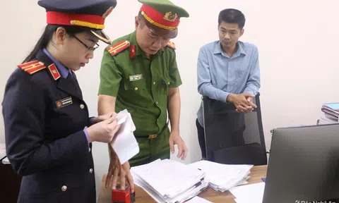 Bắt giữ 1 cán bộ Ban Quản lý dự án tại Nghệ An