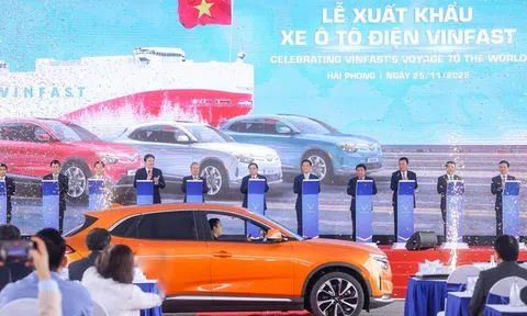 Thủ tướng Phạm Minh Chính dự lễ xuất khẩu lô xe ô tô điện đầu tiên sang thị trường Mỹ