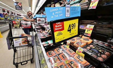 Bloomberg: Lạm phát thế giới đã đạt đỉnh và bắt đầu giảm sâu