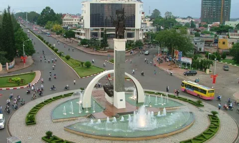 Xây dựng và phát triển Đắk Lắk thành trung tâm, một cực phát triển vùng Tây Nguyên