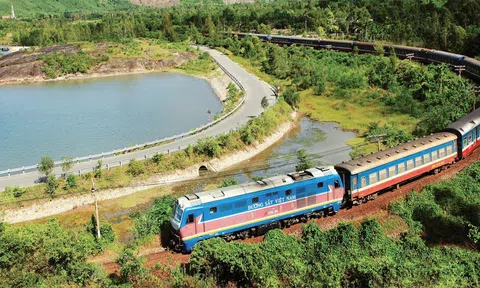 Ngành Đường sắt tăng cường số chuyến tàu tuyến Bắc - Nam dịp Tết Nguyên đán