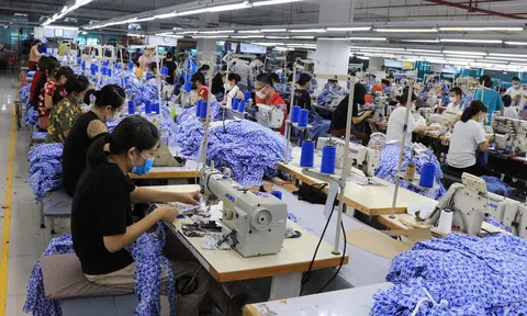 ADB: Kinh tế Việt Nam được dự báo tăng trưởng 7,5%