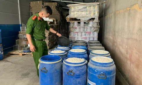 Công ty CP sữa Hà Lan sản xuất sữa bột theo công thức “xô chậu”