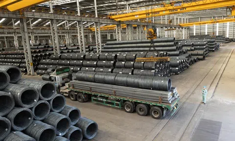 Thép Hòa Phát xuất khẩu lô hàng 10.000 tấn thép sang Châu Âu