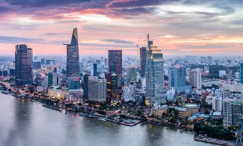 Bloomberg: Việt Nam là nước tăng trưởng nhanh nhất châu Á năm 2022