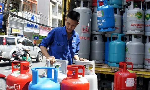 Giá gas trong nước giảm mạnh trong ngày đầu năm