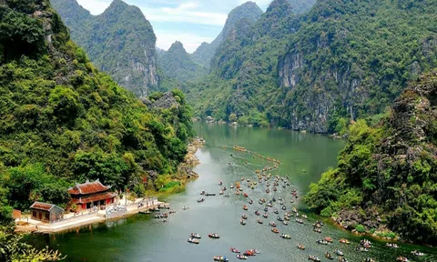 Khoảng 3 triệu lượt khách đi du lịch trong dịp Tết Dương lịch 2023