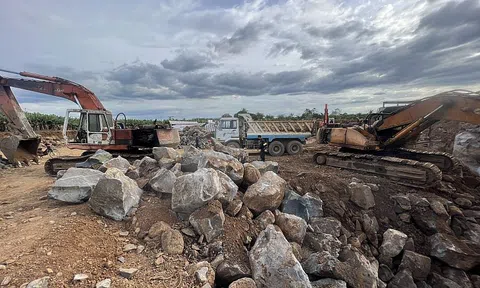 Đồng Nai: Đường dây khai thác khoáng sản trái phép quy mô lớn