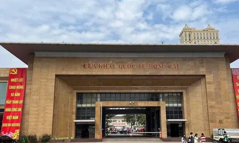 Cửa khẩu Móng Cái tạm dừng thông quan trong 7 ngày Tết