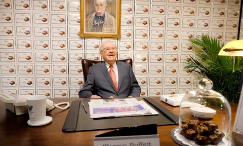 ChatGPT giải mã bí quyết chiến lược đầu tư của tỷ phú Warren Buffett