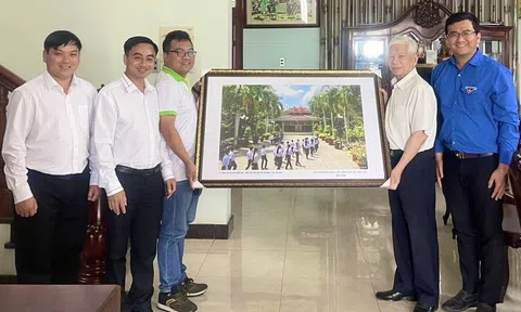 Nguyên Chủ tịch nước Nguyễn Minh Triết khích lệ tinh thần Mạng lưới Lương Định Của toàn quốc