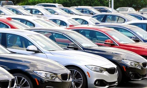 Chính phủ yêu cầu nghiên cứu vấn đề giảm 50% phí trước bạ ôtô trong nước
