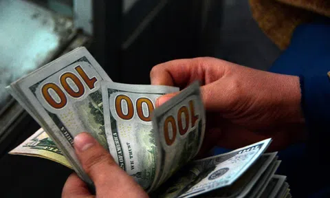 Cục Dự trữ liên bang Mỹ tăng lãi suất lần thứ 9 liên tiếp