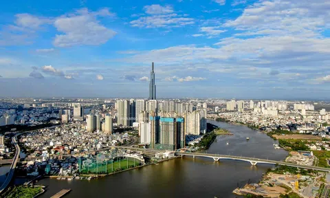 Vì sao kinh tế TP.HCM tăng trưởng thấp nhất cả nước?