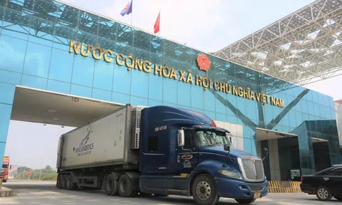 Lượng hàng hóa xuất nhập khẩu qua cửa khẩu Móng Cái đạt hơn 350.000 tấn trong quý I/2023